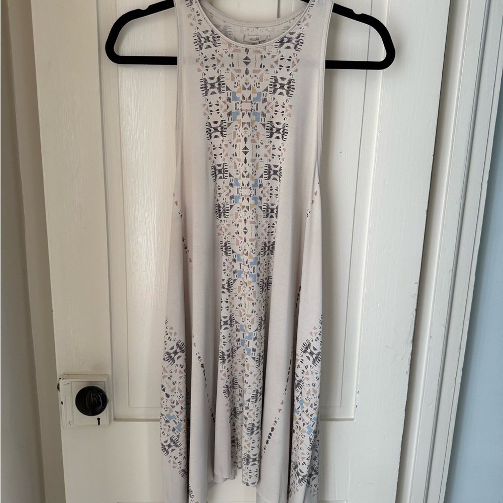 Sleeveless Patterned Tunic Top